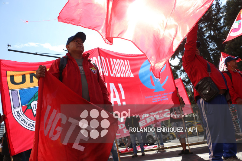 MARCHA 1 DE MAYO QUITO