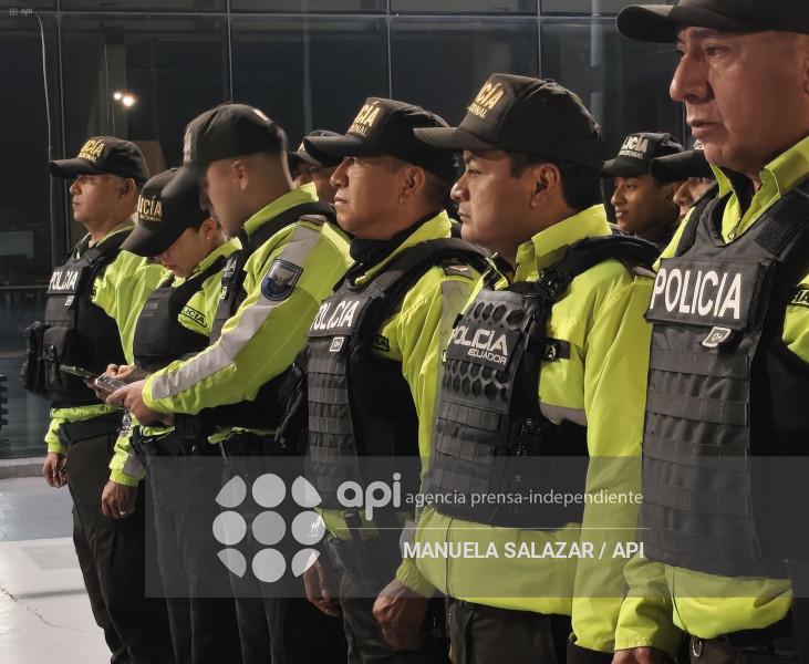 POLICIA TOQUE DE QUEDA EN PICHINCHA