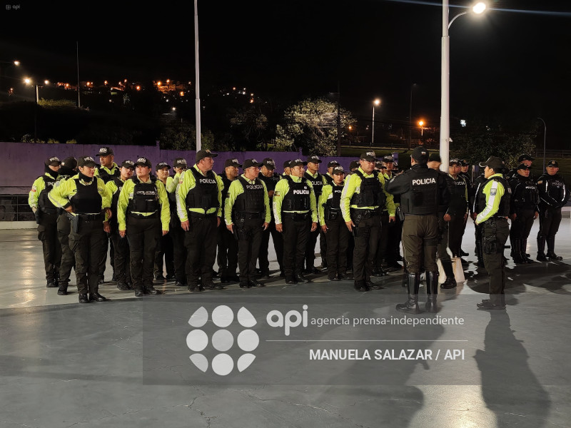 POLICIA TOQUE DE QUEDA EN PICHINCHA