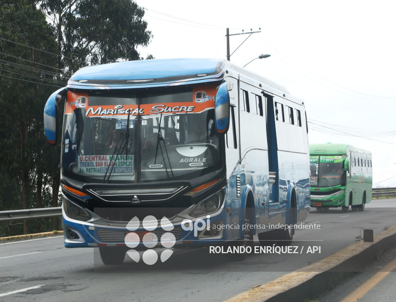 TRANSPORTISTAS REDUCEN FRECUENCIAS
