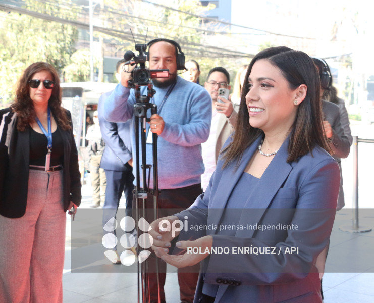 MERCEDES CAICEDO JUDICATURA