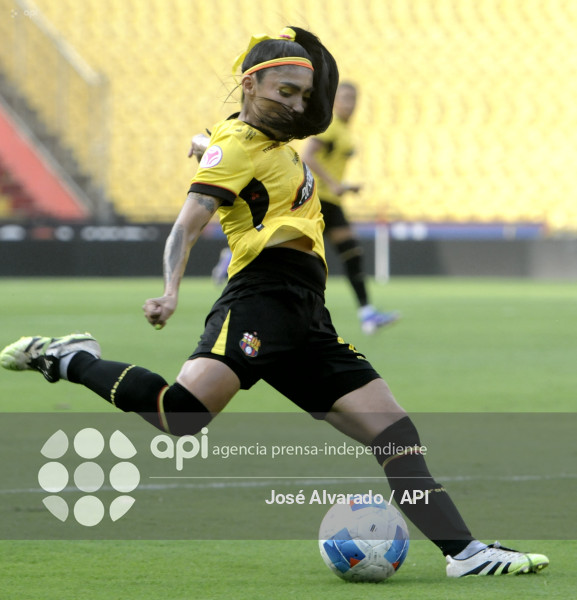FBL-SUPERLIGAFEMENINA-BARCELONA-EMELEC