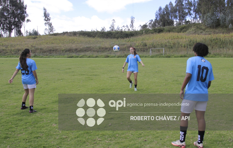 FBL SUPERLIGA FEMENINA MACARA VS ESPUCE
