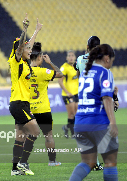 FBL-SUPERLIGAFEMENINA-BARCELONA-EMELEC
