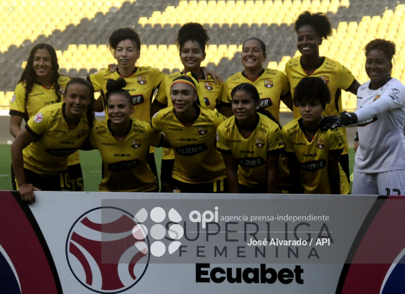 FBL-SUPERLIGAFEMENINA-BARCELONA-EMELEC