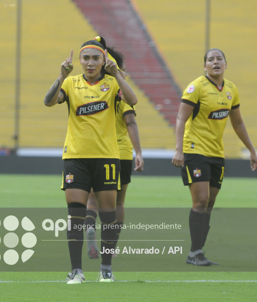 FBL-SUPERLIGAFEMENINA-BARCELONA-EMELEC