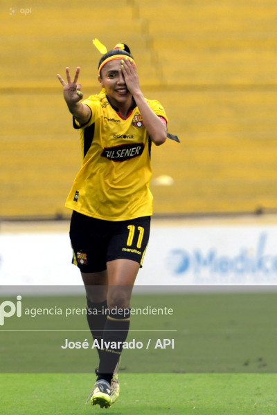 FBL-SUPERLIGAFEMENINA-BARCELONA-EMELEC