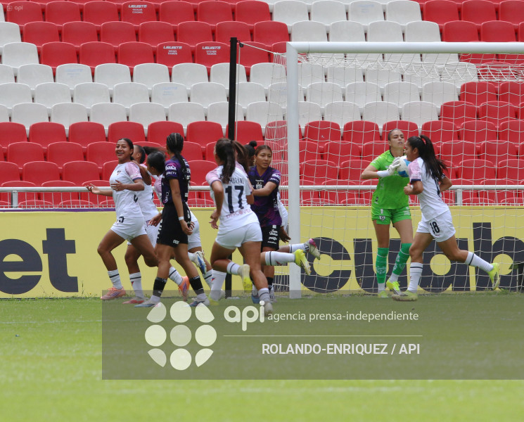 FBL SUPERLIGA FEMENINA LDU QUITO VS IDV