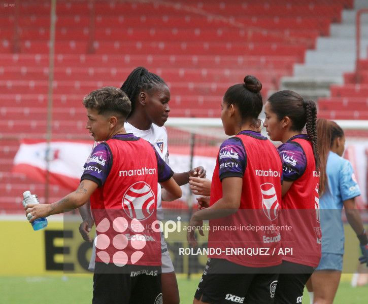 FBL SUPERLIGA FEMENINA LDU QUITO VS IDV