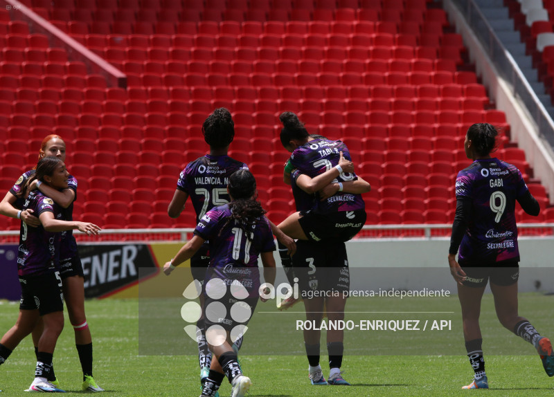 FBL SUPERLIGA FEMENINA LDU QUITO VS IDV