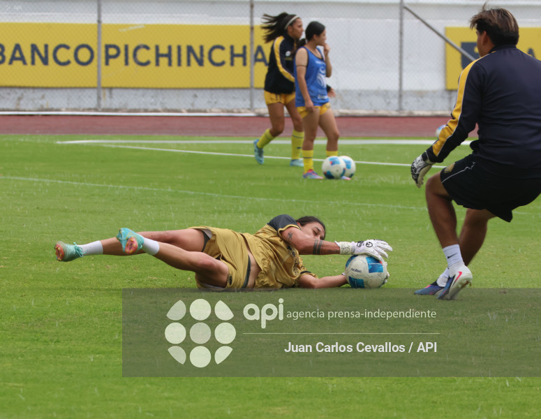 FBL-SUPERLIGA-DEPORTIVO IBARRA-CARNERAS UPS