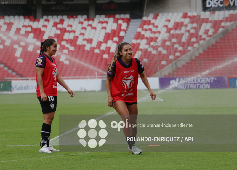 FBL SUPERLIGA FEMENINA LDU QUITO VS IDV