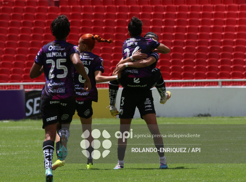 FBL SUPERLIGA FEMENINA LDU QUITO VS IDV