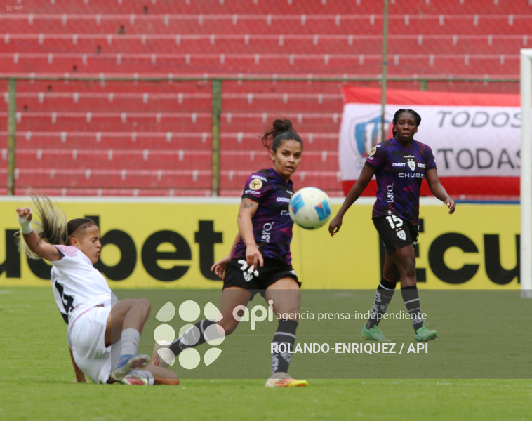 FBL SUPERLIGA FEMENINA LDU QUITO VS IDV