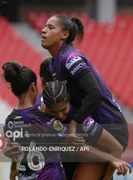 FBL SUPERLIGA FEMENINA LDU QUITO VS IDV