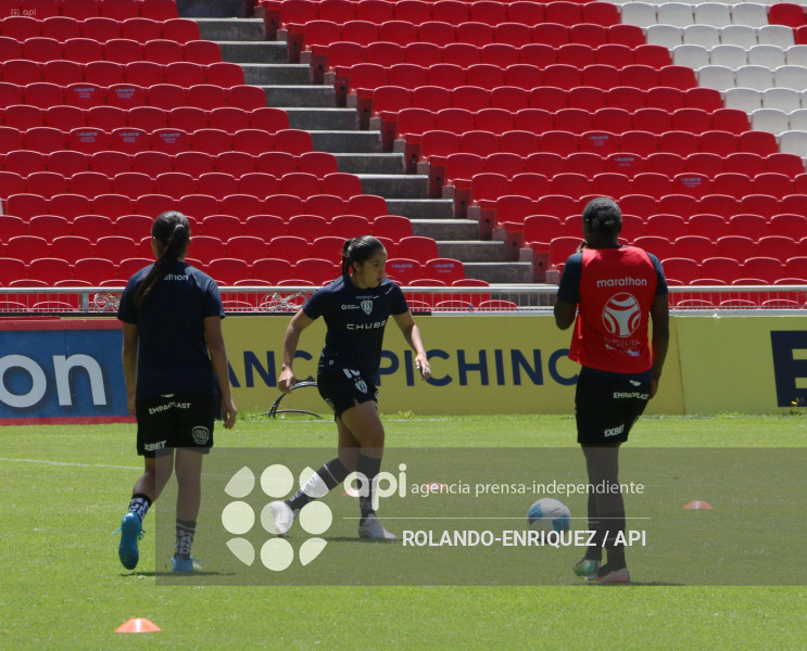 FBL SUPERLIGA FEMENINA LDU QUITO VS IDV