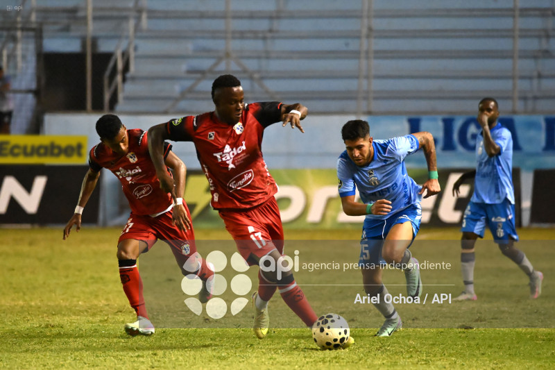 FBL-LIGA ECUABET-MANTA-MACARA