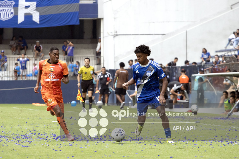 EMELEC VS LIBERTAD