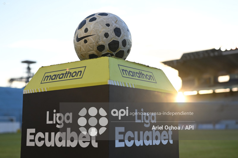 FBL-LIGA ECUABET-MANTA-MACARA