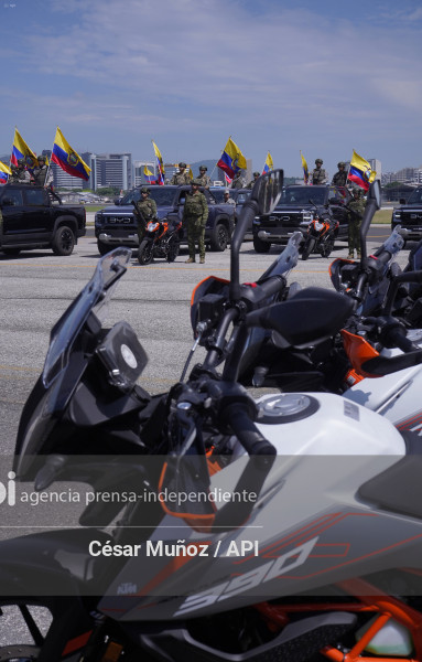 GYE-ENTREGA VEHICULOS FFAA