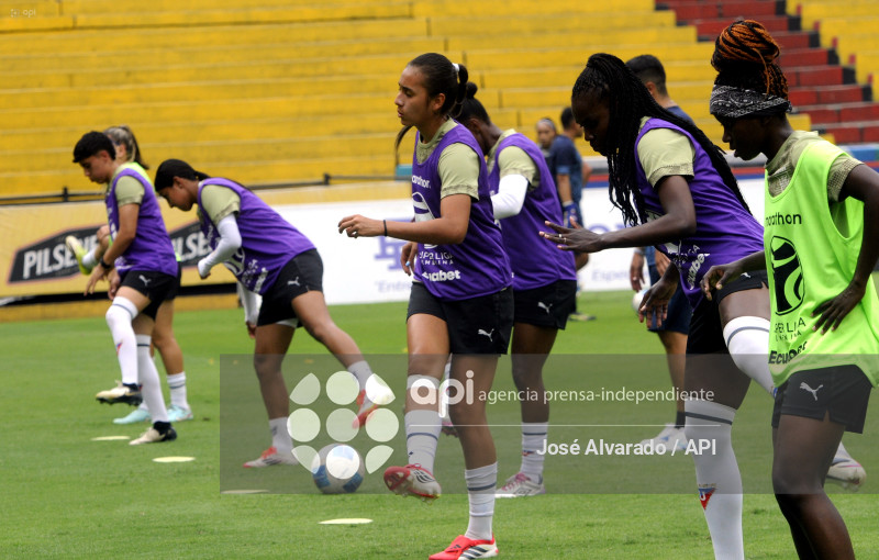 SPO-SUPERLIGAFEMENINA-BARCELONA-LDUQUITO