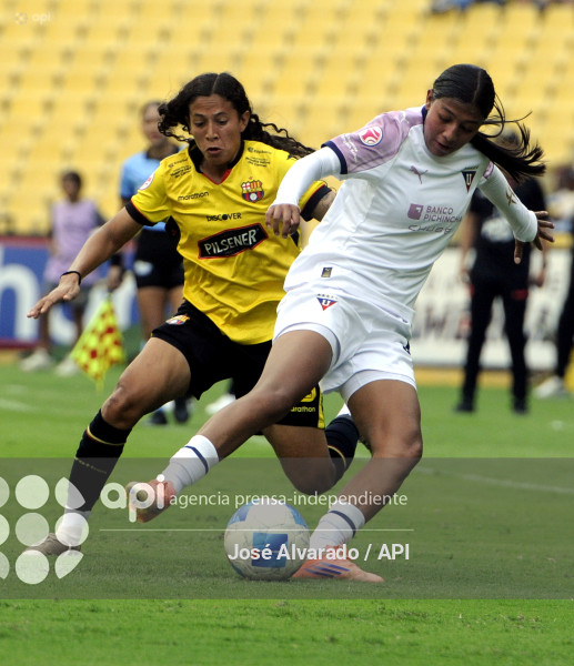 SPO-SUPERLIGAFEMENINA-BARCELONA-LDUQUITO