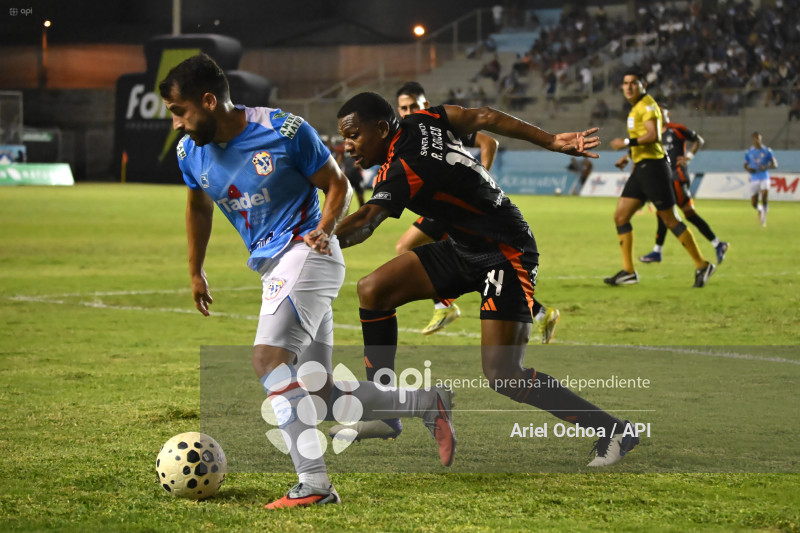 FBL-LIGA ECUABET-MANTA-EMELEC