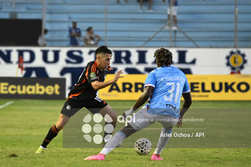 FBL-LIGA ECUABET-MANTA-EMELEC