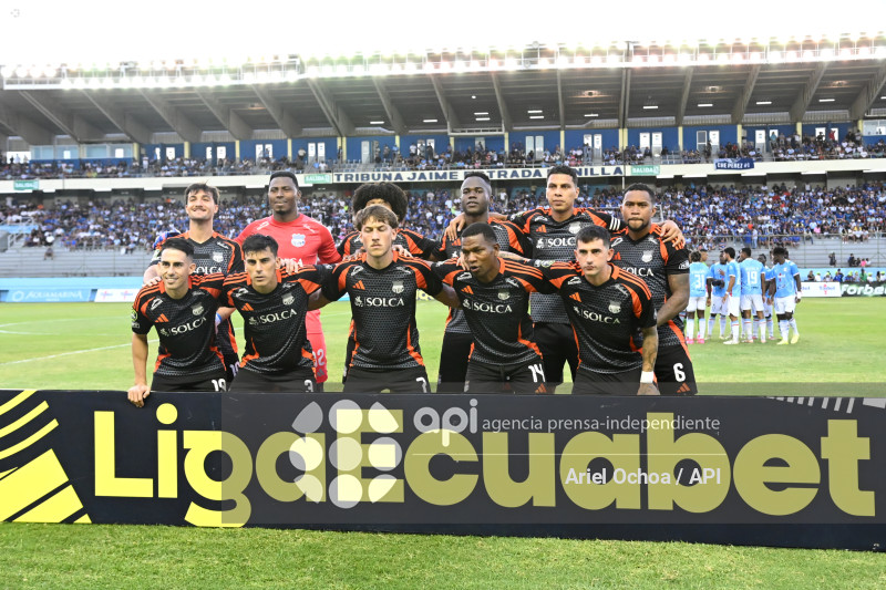 FBL-LIGA ECUABET-MANTA-EMELEC