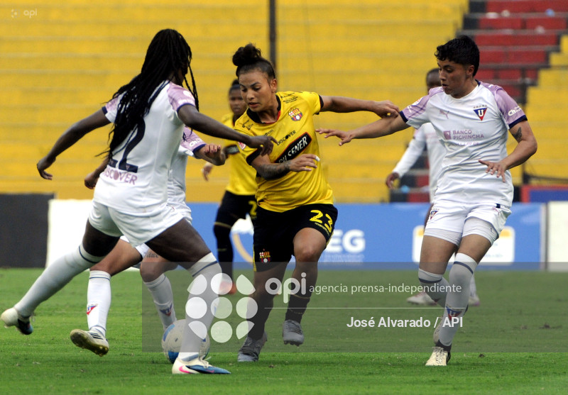 SPO-SUPERLIGAFEMENINA-BARCELONA-LDUQUITO