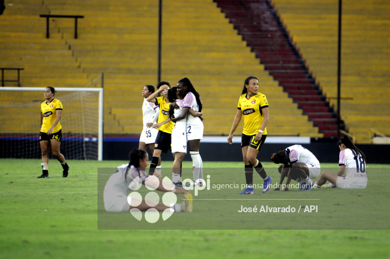 SPO-SUPERLIGAFEMENINA-BARCELONA-LDUQUITO