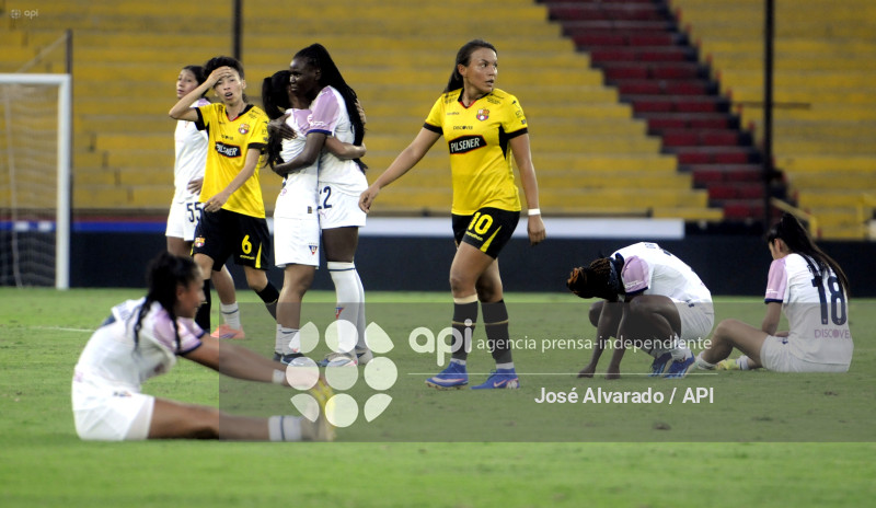 SPO-SUPERLIGAFEMENINA-BARCELONA-LDUQUITO