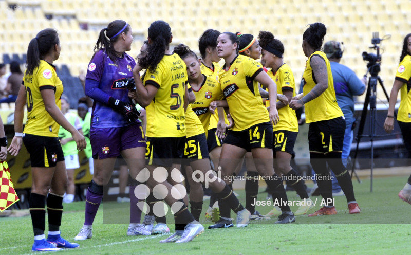 SPO-SUPERLIGAFEMENINA-BARCELONA-LDUQUITO