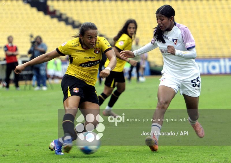 SPO-SUPERLIGAFEMENINA-BARCELONA-LDUQUITO