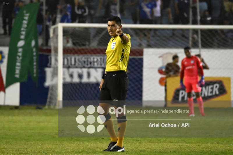 FBL-LIGA ECUABET-MANTA-EMELEC