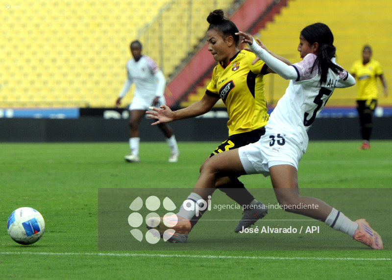 SPO-SUPERLIGAFEMENINA-BARCELONA-LDUQUITO