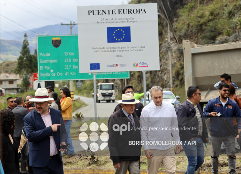 CUENCA-25 AÑOS CONSTRUCCION-PUENTE EUROPA