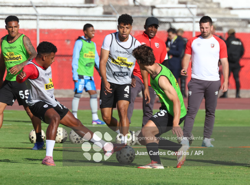 FBL-LIGAECUABET-LEONES FC-MACARA