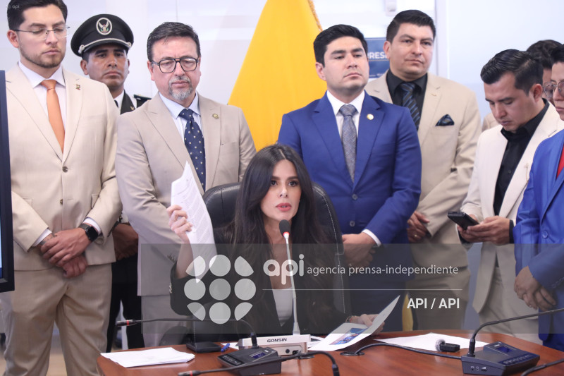 RUEDA DE PRENSA DIANA JACOME